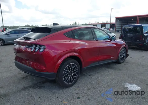 2025 Ford Mustang Mach-E Premium z USA, uszkodzony, nr VIN 3FMTK3R45SMA50788